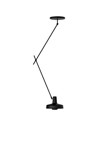 Arigato loftlampe lang sort Taklampa
