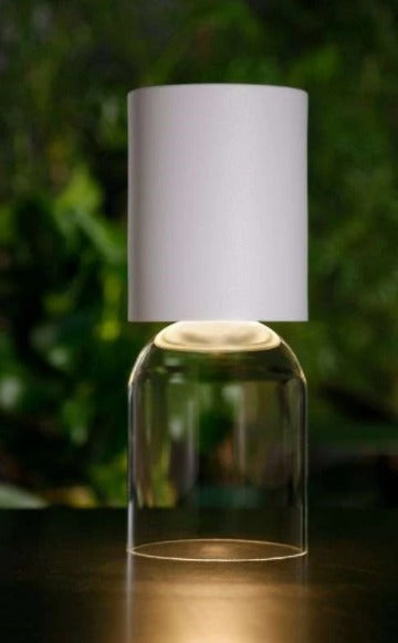 Nui mini led rechargable bordlampe white - luceplan 
Bordslampa